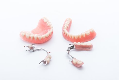 Protetyka stomatologiczna przykładowe protezy zębowe